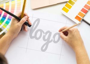 איך לעצב לוגו מנצח לעסק?
